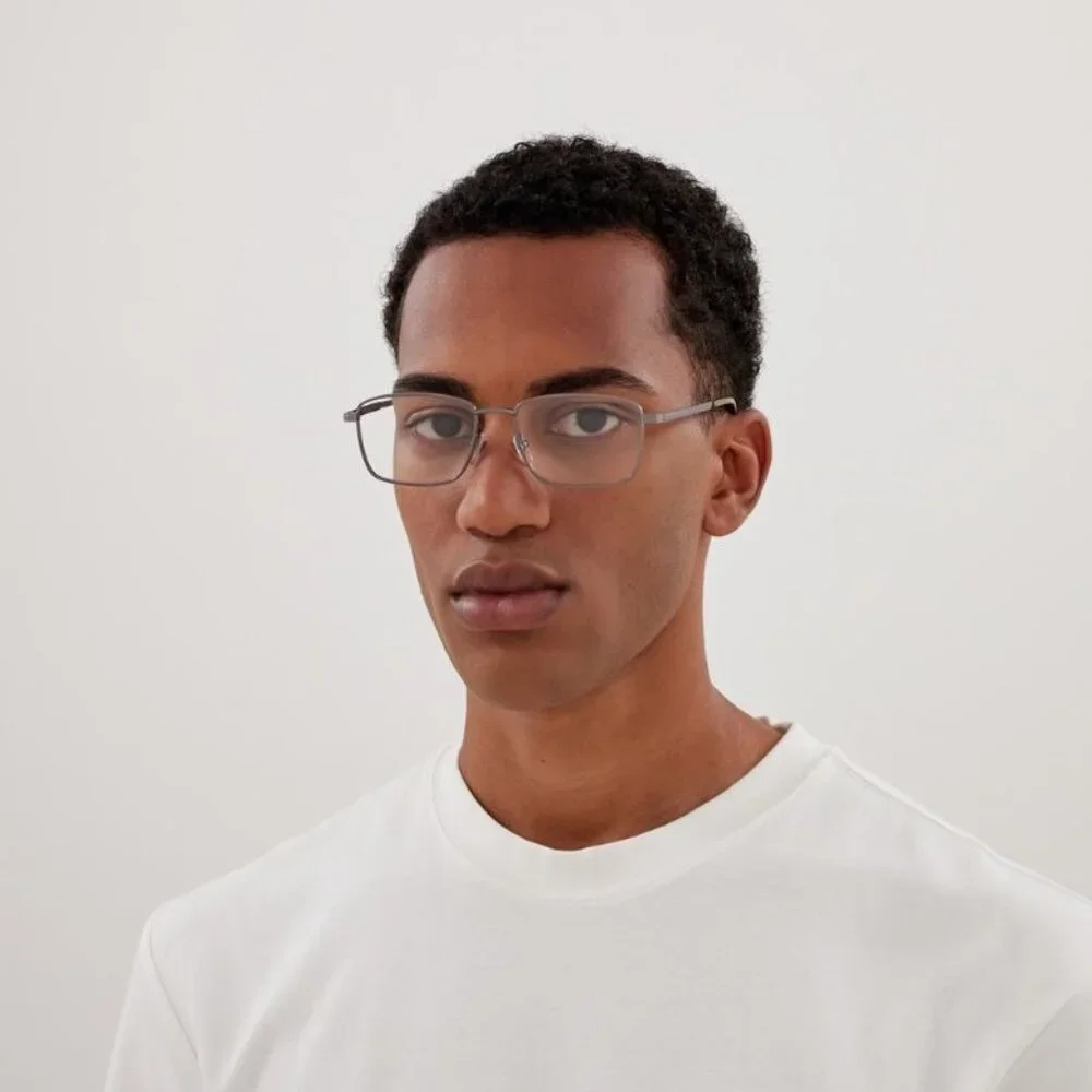 NEW GUCCI EYEGLASSES - Picture 3 of 4